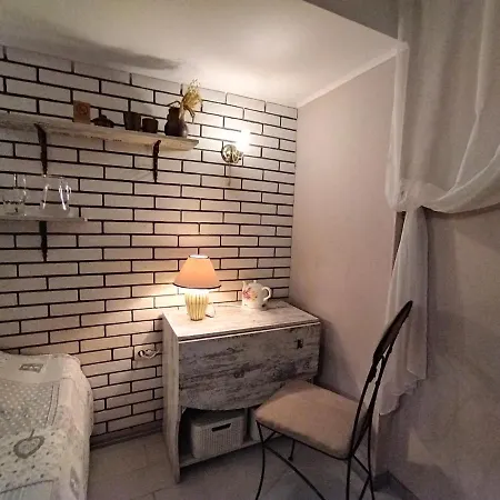Cozydine Aparthotel *